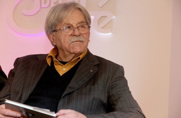 Ljubivoju Ršumoviću nagrada "Sima Cucić" za životno delo