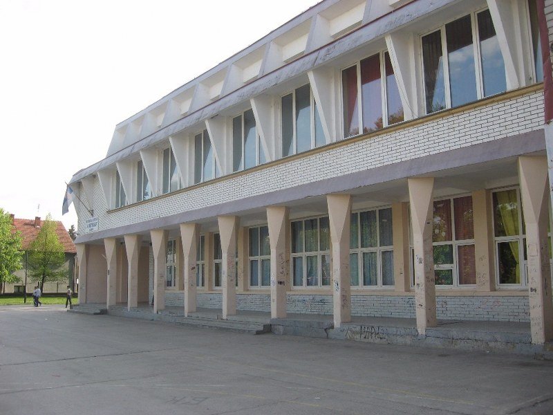 Haos u Bariču: Đake sa učiteljicom u učionici zaključala direktorka? 