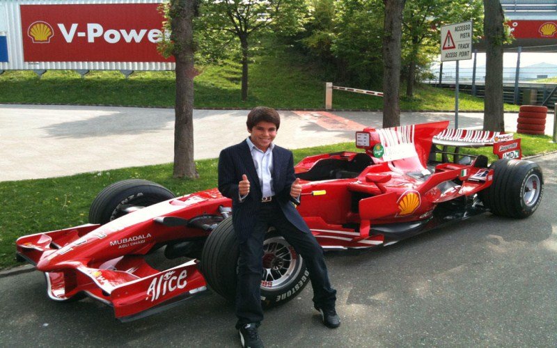 Ko je mladi milijarder u bolidu Formule 1?