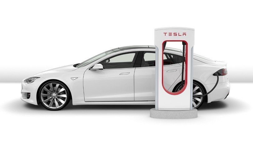 Tesla će naplaćivati ako “smarate” punjač