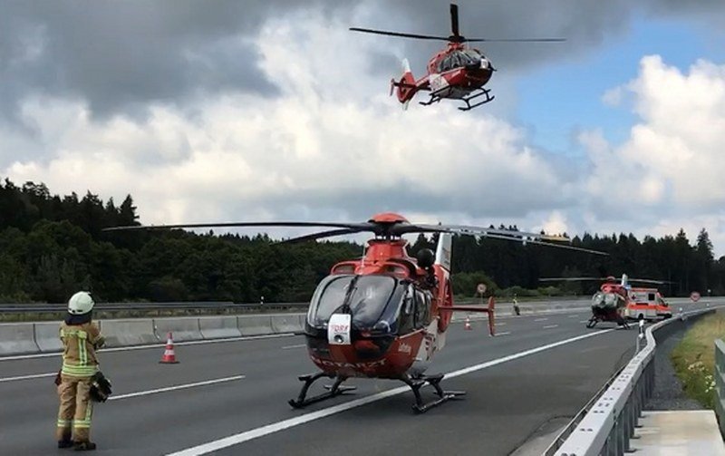 Njemačka: Autobus se zapalio nakon sudara, izvučeno 11 tijela