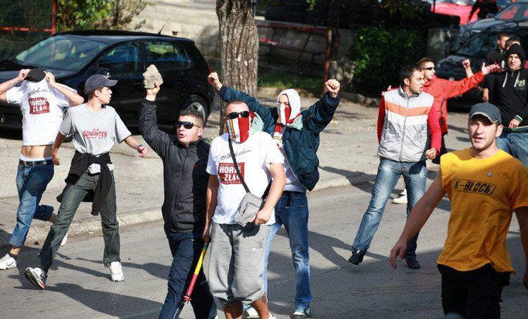 Hrvatski huligani napali srpske strelce u Splitu