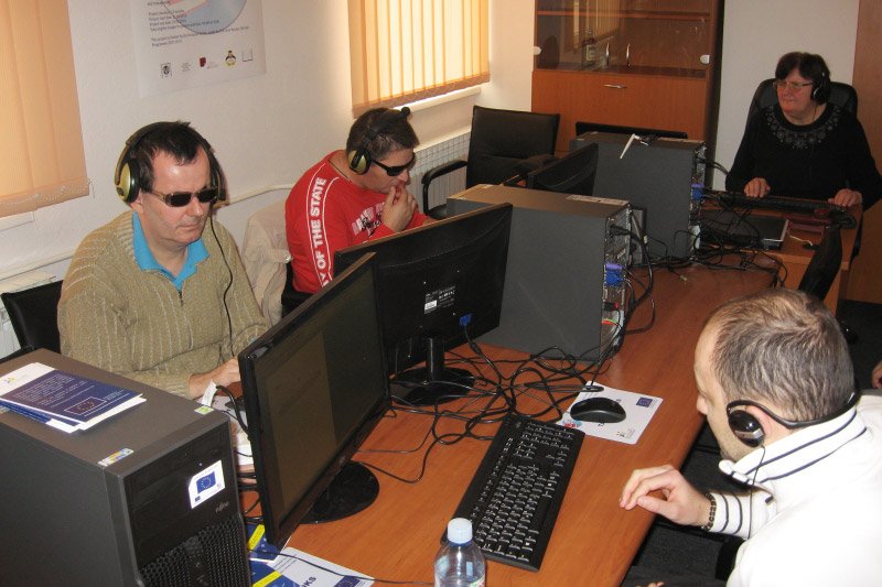 Prava slijepih i slabovidih višestruko ograničena   