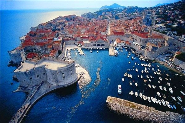 Hrvatska: Za devet mjeseci prihodi od stranih turista 7,9 milijardi evra
