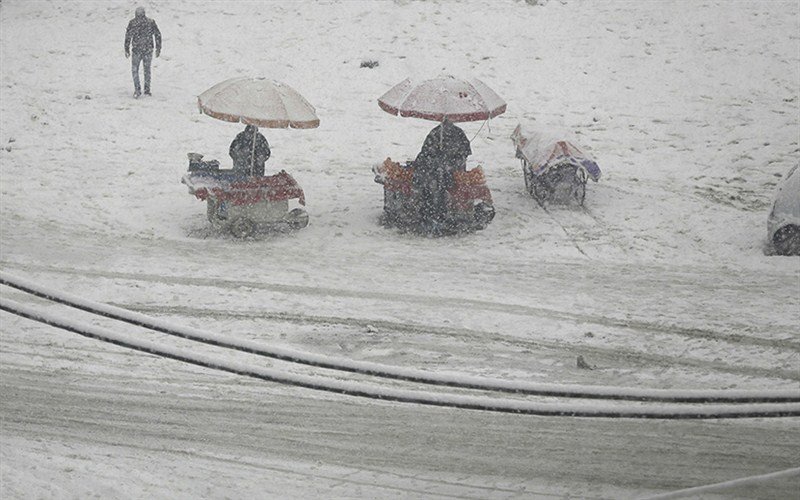 Sneg zavejao Srednju Evropu, 130.000 Poljaka ostavio bez struje 