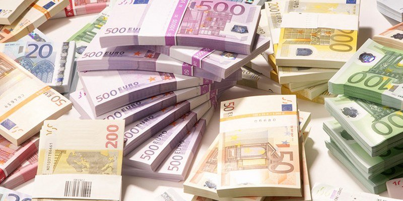 Crna Gora Najveća januarska plata 32.272 eura
