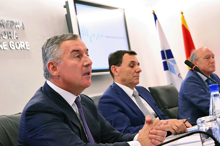 Đukanović: Posvetiti se dinamiziranju ekonomskog rasta 