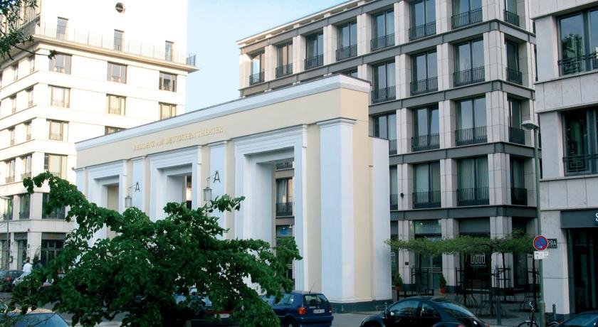 U požaru teško oštećen najstariji hotel u Engleskoj