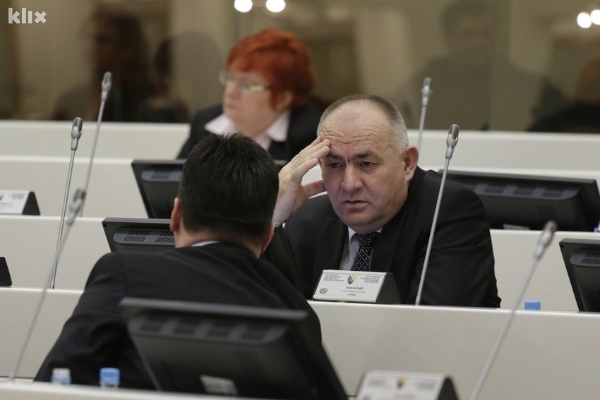 Bojić: Ne postoji mogućnost knjiženja vojne imovine na BiH