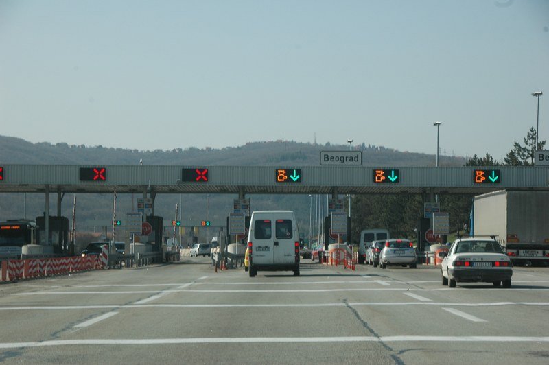 Saobraćajna nezgoda kod Bubanj potoka, nema povređenih, usporen saobraćaj