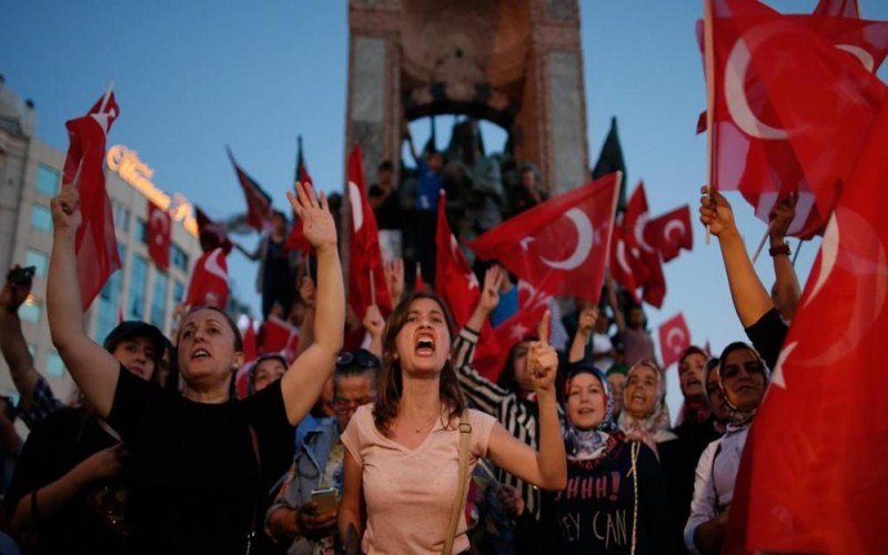 SAD osuđuju krsenje slobode medija u Turskoj