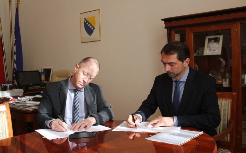 FBiH: Potpisan ugovor o zajmu od 80 miliona evra za izgradnju nove dionice koridora „5C“