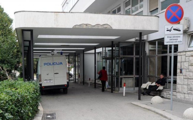 Preminula djevojka ranjena u pucnjavi