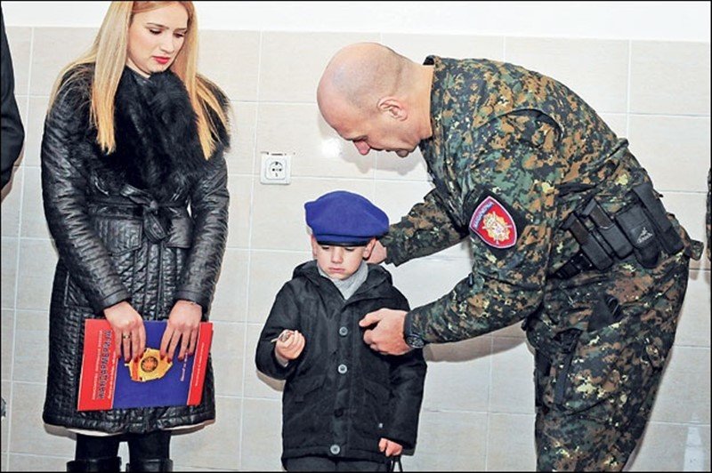 Najplemenitiji podvig godine: Kupili stan porodici nastradalog kolege