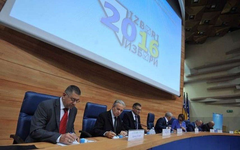 CIK BiH: Zabrana prava kandidovanja za 13 stranaka, 12 kažnjeno novčano
