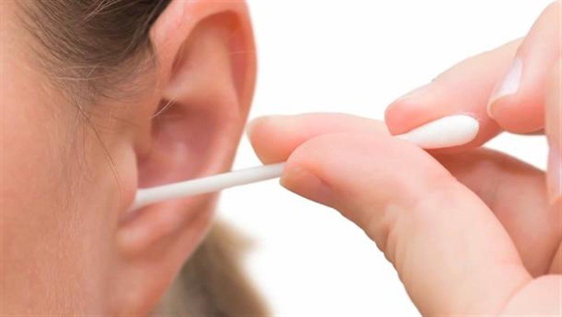 Doktori, ponovo, apeluju da se uši ne čiste štapićima