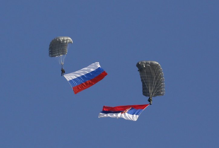 Slovensko bratstvo 2016 Drugog dana vojne vežbe padobranski skokovi