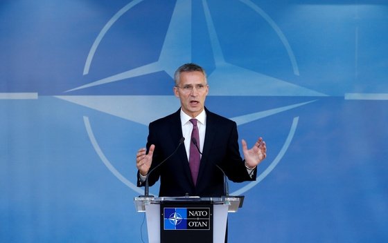 Ministri NATO: Vojna pojačanja na istoku Evrope, ali i dijalog s Rusijom