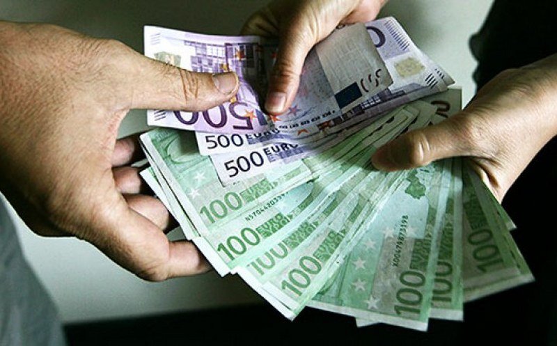 Nova pravila: Evo koliko novca sad možete prenijeti preko granice