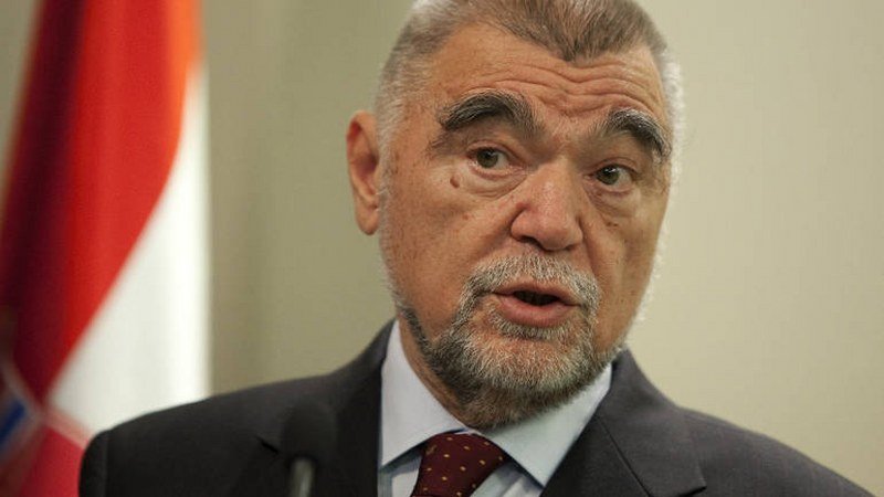 Srpska lista: Mesić ratne zločince naziva prijateljima