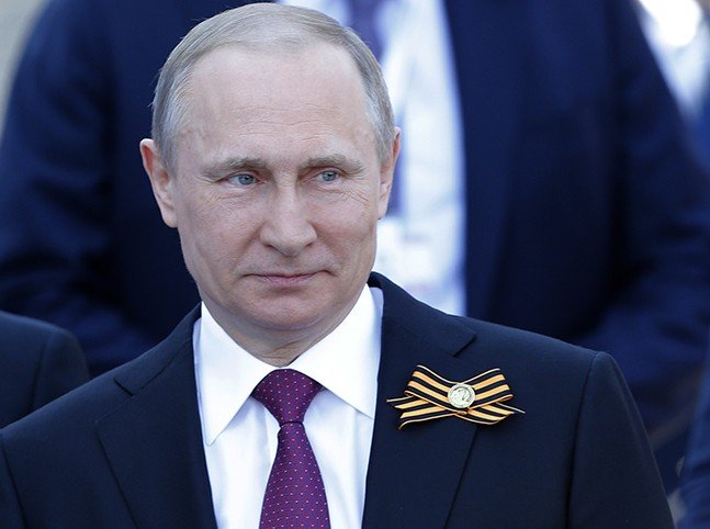 Apsurdni navodi o izolaciji Putina 