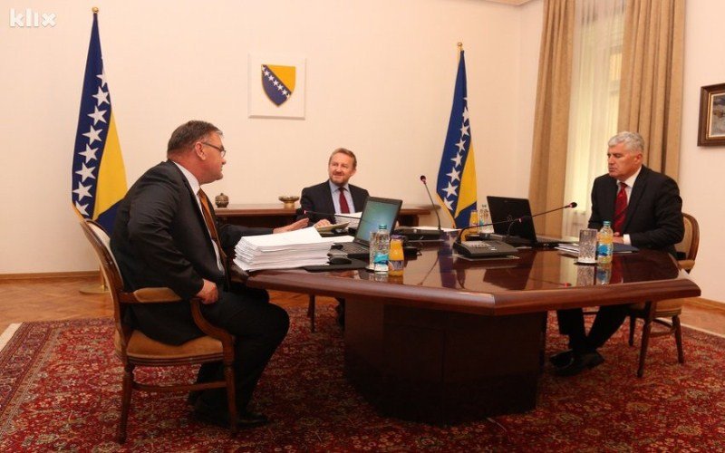 Predsjedništvo BiH: Odluka o učešću Oružanih snaga na obilježavanju Dana RS-a nije donesena