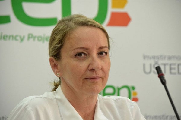 Supruzi Bakira Izetbegovića smeta ekavica
