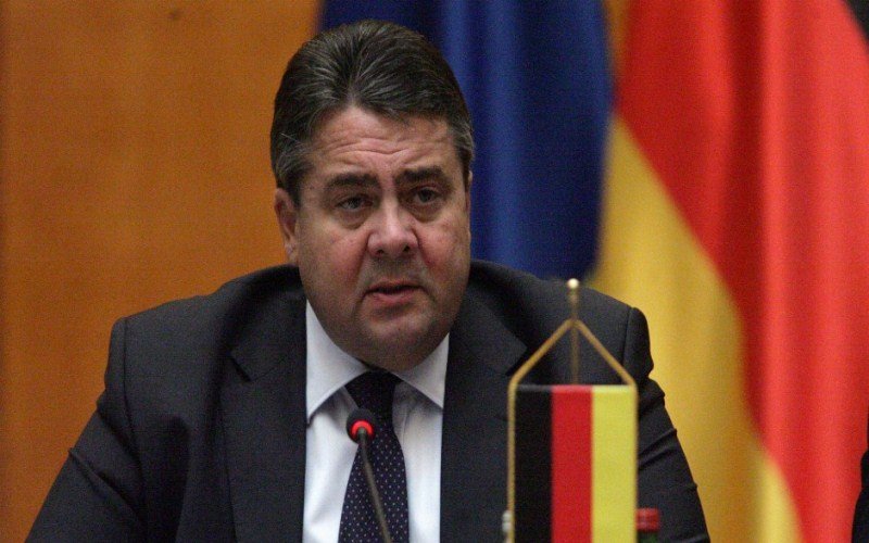 Saveznik okreće leđa Merkelovoj: Gabrijel bi za kancelara? 
