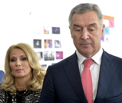 Agencije: Dugogodišnji premijer Crne Gore podnosi ostavku