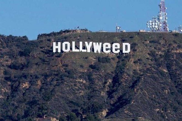 Novodišnja šala: Znak "Holivud" promijenjen u "Hollyweed"