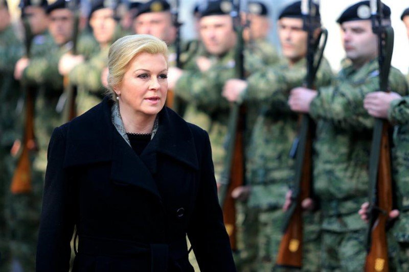 Grabar-Kitarović: Hrvatska se ne trka u naoružanju sa Srbijom