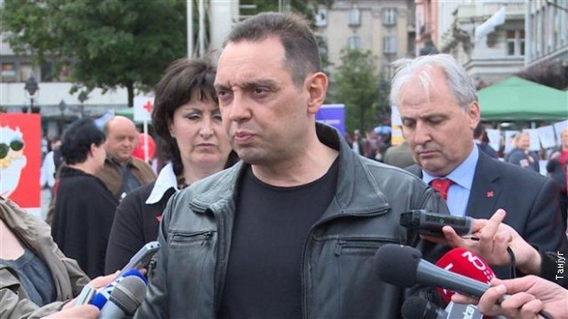 Vulin: Kosovska zastava vređa sve žrtve Drugog svetskog rata