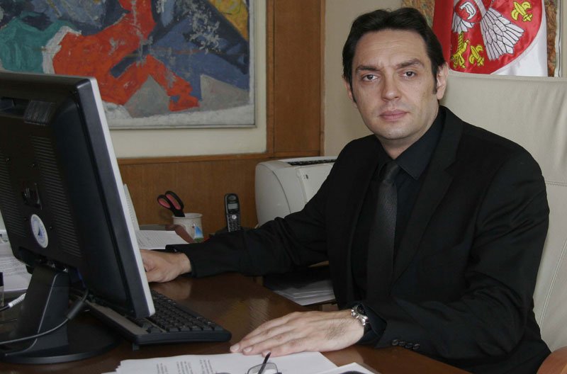 Vulin o slučaju Jajinci i eventualnoj vezi sa ambasadom SAD