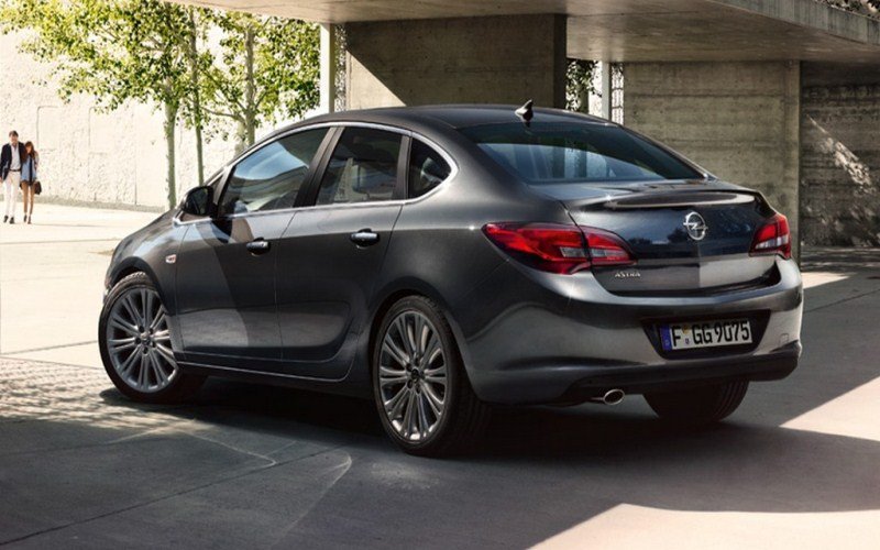 Opel Astra Sedan na akciji