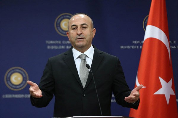 Čavušoglu: Utvrđen identitet napadača u Istanbulu