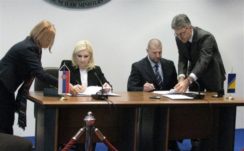 Potpisan sporazum o drumskom prevozu između BiH i Srbije