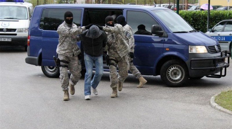 Uhapšeno šest osoba u BiH: Krali vozila pa ih prodavali u CG