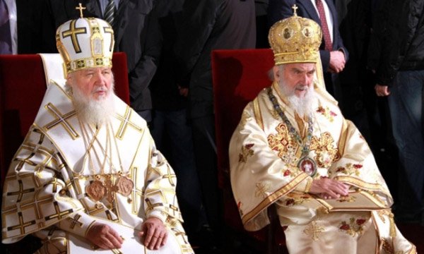 U Londonu se sastali patrijarh srpski Irinej i ruski Kiril
