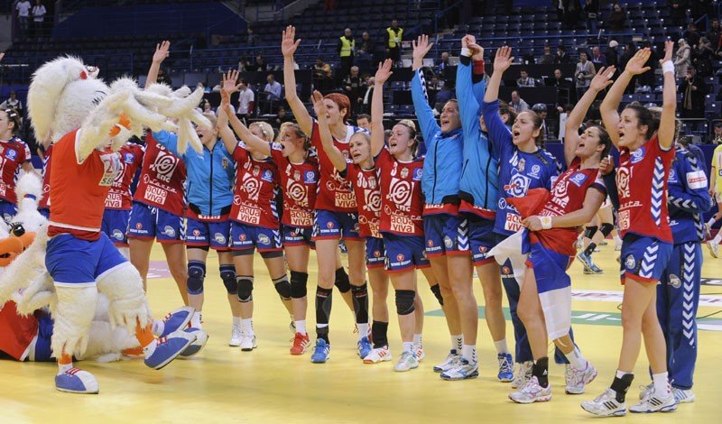 Rukometašice Srbije stigle u Geteborg, počinju borbe za polufinale