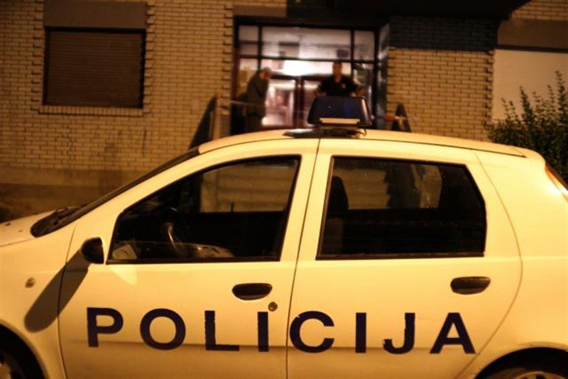 Beograd: Mladić i devojka pronađeni mrtvi u stanu 