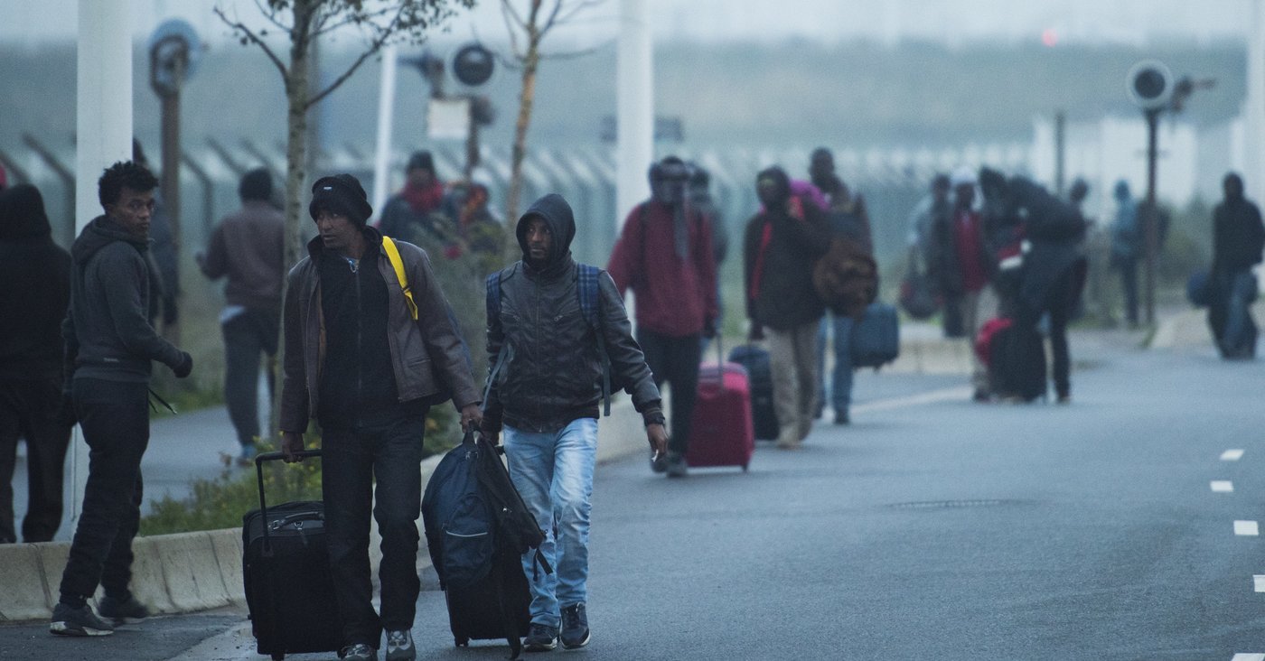 Kaznev: Danas evakuisano 2.318 migranata iz kampa u Kaleu