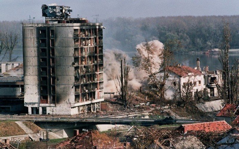 Vukovar 25 godina poslije - Tragedija počela srpskim žrtvama 