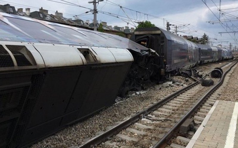 Austrija, u sudaru vozova tri osobe povređene