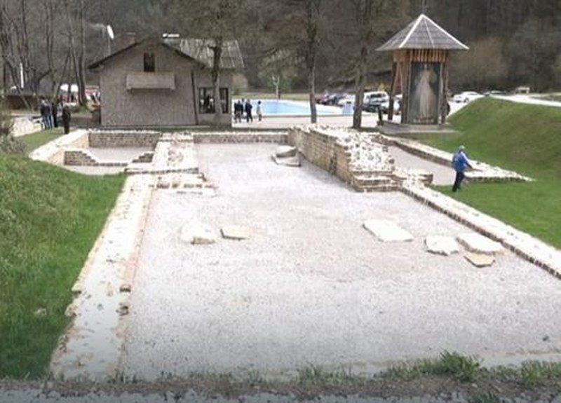  Buduće mesto hodočašća: U Bugojnu pronađeni temelji crkve iz 15 veka i zlatna odora vladara