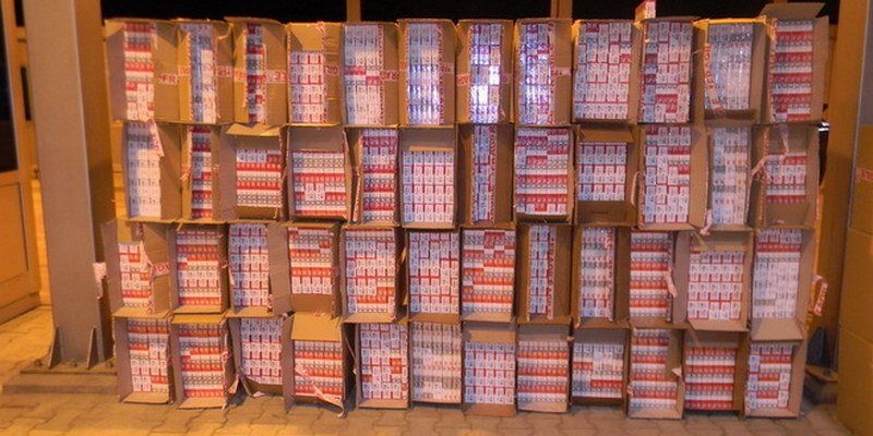 Milionska zaplena u Novom Sadu Policija pronašla 23 hiljade paklica cigareta