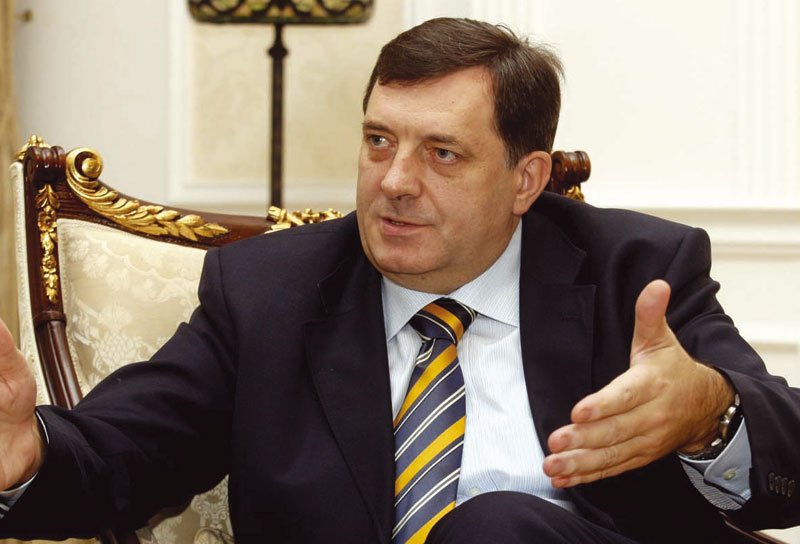 Dodik i Mandić o statusu Srba u Crnoj Gori