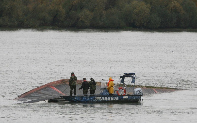 Smederevo: Nastavlja se traganje za nestalim članovima posade