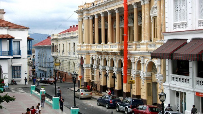 Na Kubi zabrana za spomenike i ulice s Kastrovim imenom 